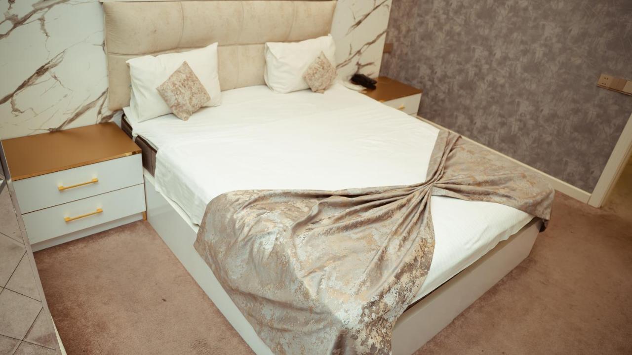 Dionis Hotel Баку Экстерьер фото