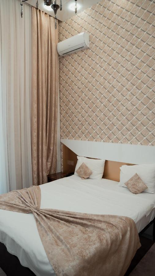 Dionis Hotel Баку Экстерьер фото