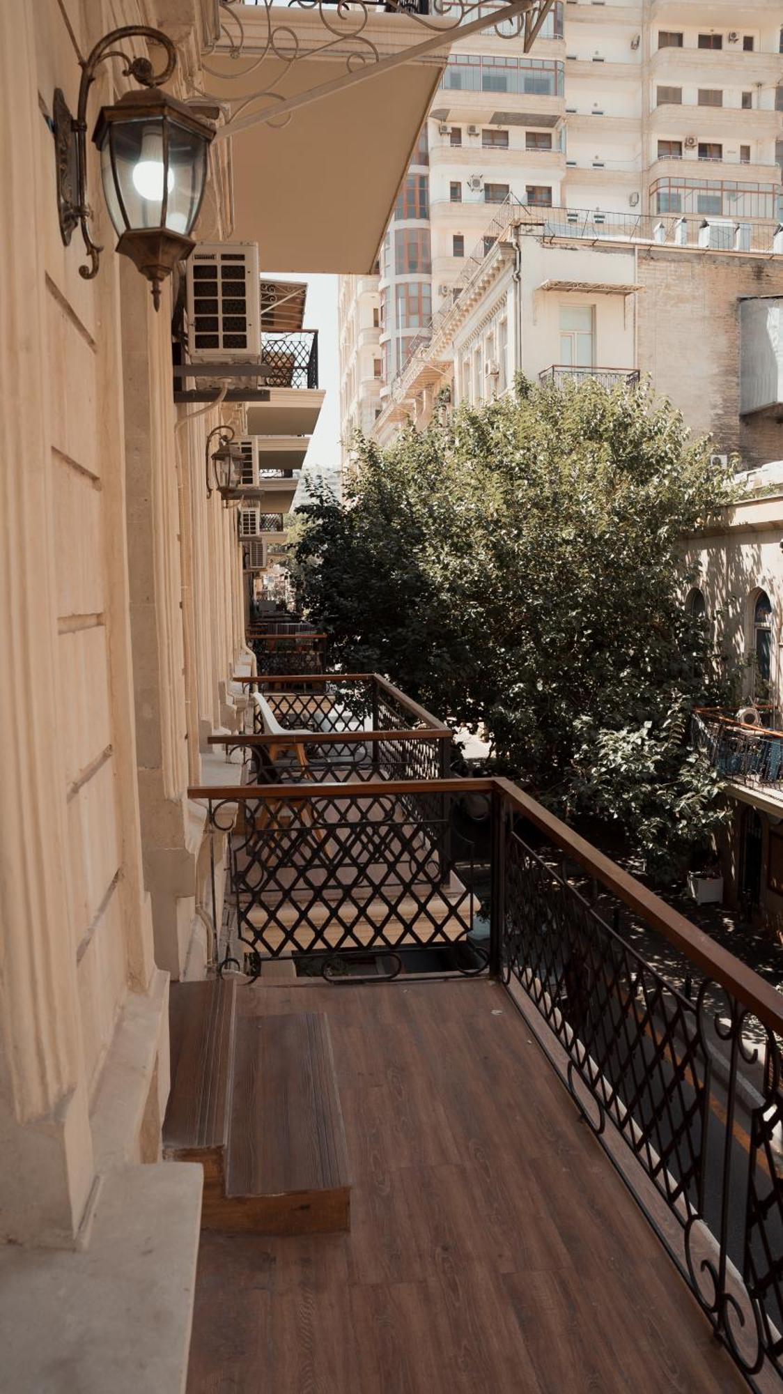 Dionis Hotel Баку Экстерьер фото